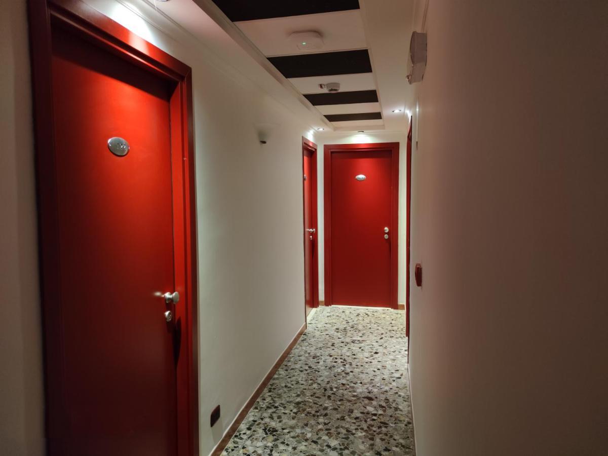 Alex & Lorenz Hotel Torvaianica Dış mekan fotoğraf