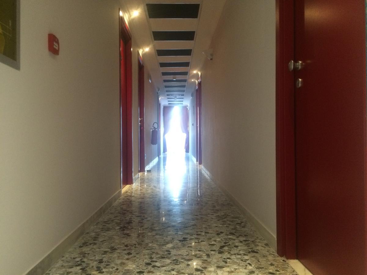 Alex & Lorenz Hotel Torvaianica Dış mekan fotoğraf