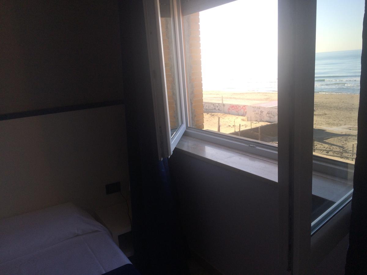 Alex & Lorenz Hotel Torvaianica Dış mekan fotoğraf
