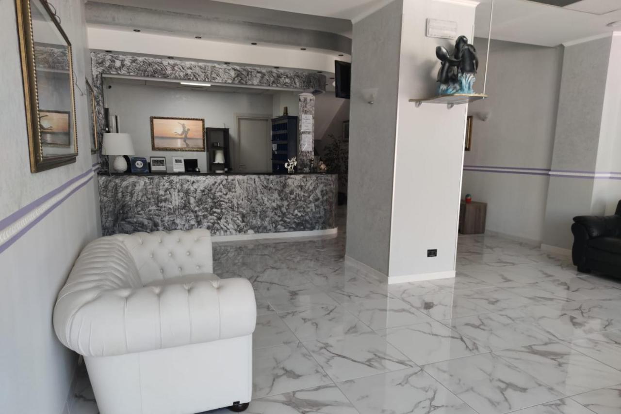 Alex & Lorenz Hotel Torvaianica Dış mekan fotoğraf