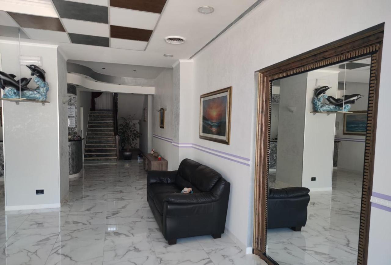 Alex & Lorenz Hotel Torvaianica Dış mekan fotoğraf